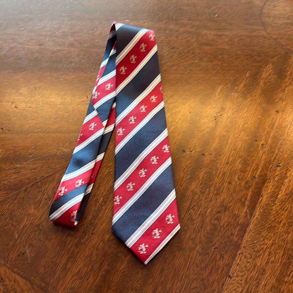100% Silk Hidden Mickey Mouse Men's Necktie Disney Parks Authentic Tie